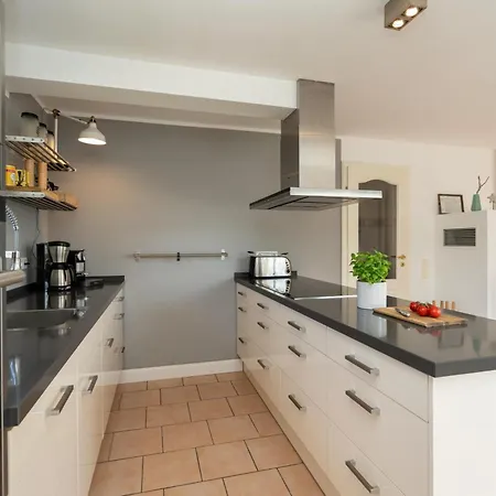 Am Sandwall Westseite Nyaraló *